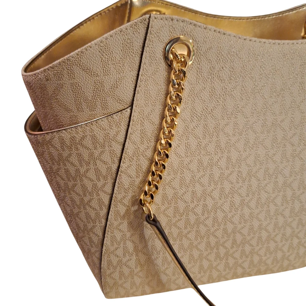 Michael Kors Large Jet Set chain  Cream and Gold Shoulder Bag - Picture 6 of 8